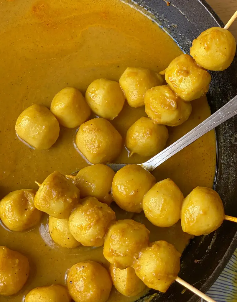 Curry Fish Ball Snack Pack (200g) 香港商品名：即食咖喱魚蛋包（200克）